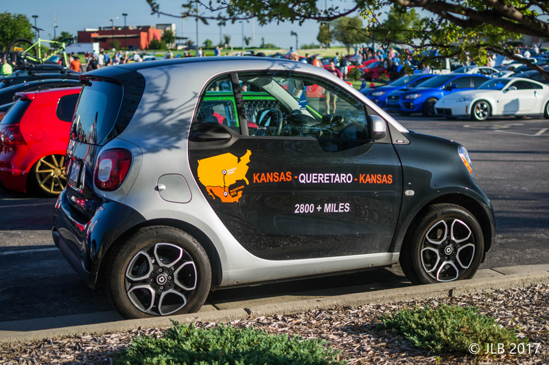 As near as I can tell, this person is SO PROUD of driving their Smart to Mexico they got an expensive-ass decal put on their car to commemorate it. I think. That’s the only logical explanation I can find.